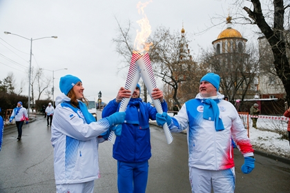 Кузьма Алдаров принял участие в эстафете огня зимней универсиады